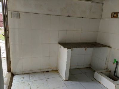 Rent the whole place cheap-- Nguyễn Văn Linh.