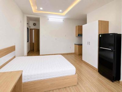A bedroom near the Bridge