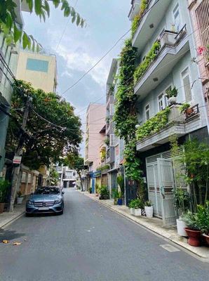 Rent a nice house full of cheap interior Tân Thới Hiệp District 3rd floor 252 meters 10 million