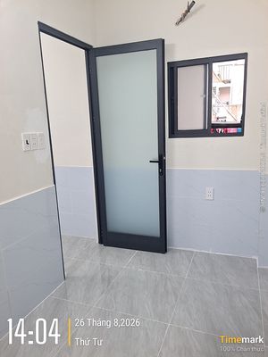 This apartment is a stupid, secure, quiet apartment.