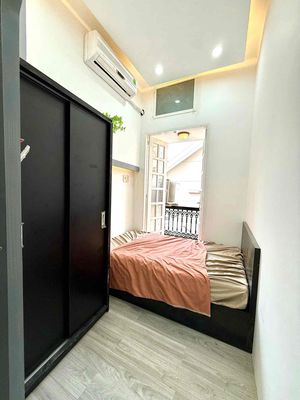 I'll rent two bedrooms. Full interior. I'll be down by seven