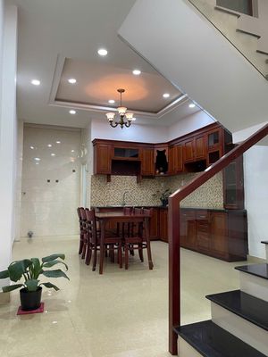 4th floor 5th floor Quốc lộ 13 alley bedroom right in the Great City of Thủ Đức