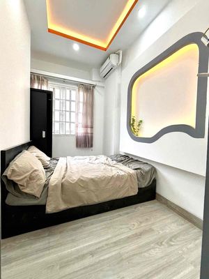 The second bedroom is extremely beautiful, very broad, and it's consistent with the students in the transplant.