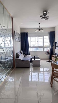 Rent 8 million/2 bedroom 2 toilets with Green Town building.