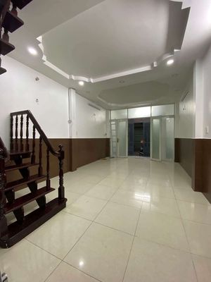 4 X 12 Alley 4 M Lạc Long Quân