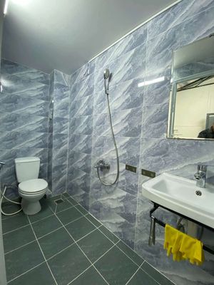 4 X 12 Alley 4 M Lạc Long Quân
