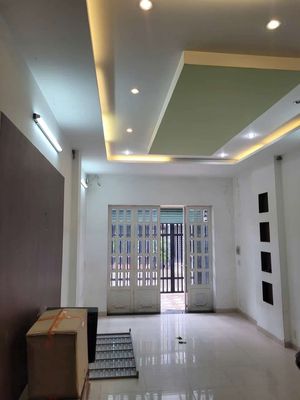 We need to get the ptn house near the Yang, the area of 5 x22.1 m. 2rd floor bedroom 3 ws