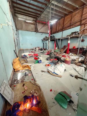 house [8 x 12 12] suspended (one bedroom,1 toilet) Số 3 Street — dragon bottle