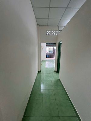 Rent 2/ Hóc Môn Town, Near Twins, plain Li