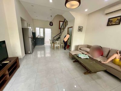 Rent a place on Mega Village, P. Phú Hữu, District 9