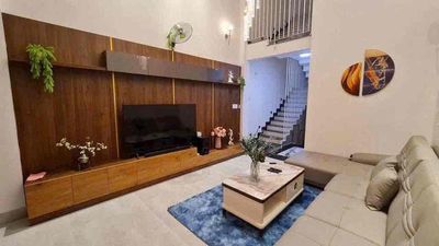 Rent one out of số 19 (4 x20) suspended, 4 stories, 7 bedrooms, 7 elevator toilets