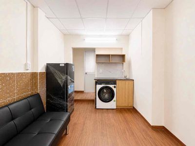 Super-hot kitchen split -- three kilometers from the open university/medicate.