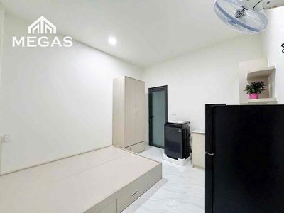 The studio is located in the Bình Lợi neighborhood.