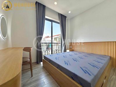 Tell Zhang the new building is 100%, like a full-on Full-art bedroom near the market.