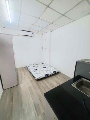 A full student's room near the University of ueh.