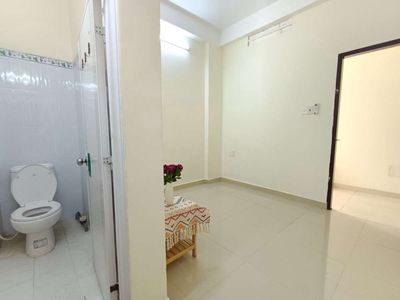 Room near hutech, D1, D2 for 3.5 to 4.3 million.