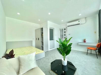 Hot Studios 45 m - Clean kitchen, balcony, full interior, private washing machine near District 1