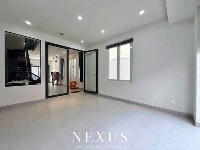 A beautiful new home called 911 Alley/ Middle-Xray 14