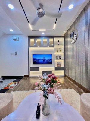 For renting the beautiful new home 1 7/Lê Đức Thọ-7* 6(4 x10 m)) 3 bedroom 4 toilets 15 million