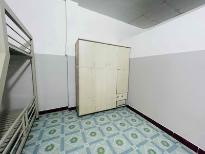 Just 5.7 million. Right away. Banking, 45 meters, air conditioning, 5.7 million.
