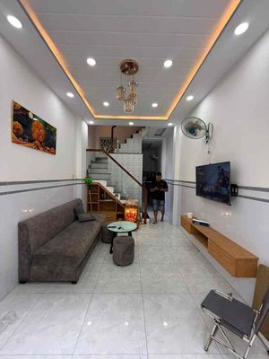 Rent house 3.5 x11 2 bedrooms with an internal P. Security group.