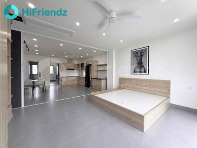 apartment 1 tycol is 45 meters wide, right in the 10th district.