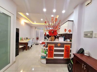 To rent the original house Carway Alley One, United States Street.