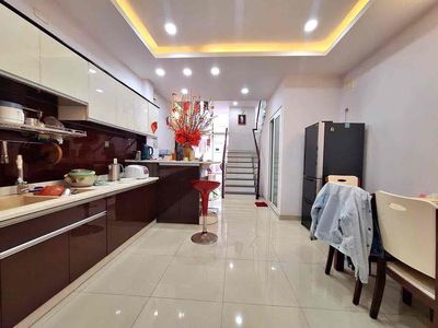 Nice new home wants Tô Ngọc Vân P. The Eastern Society