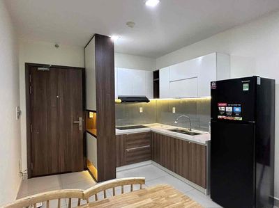 rented a Goldora Plaza apartment - two bedrooms & three full interior bedrooms