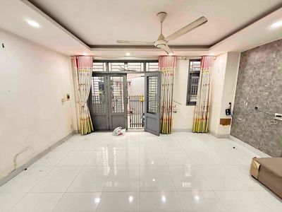 Nice two-story 1041/62 Trần Xuân Soạn alleyway right now.