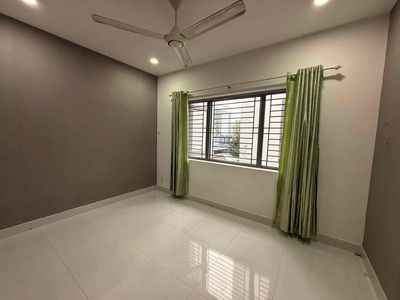 Nice two-story 1041/62 Trần Xuân Soạn alleyway right now.