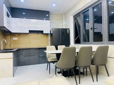 Rent a Liên Khu 10-11_Phan 6 m10 meters per float 3 stories, 5 bedrooms
