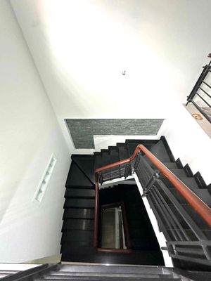 8th alley, Tân Hương.tp