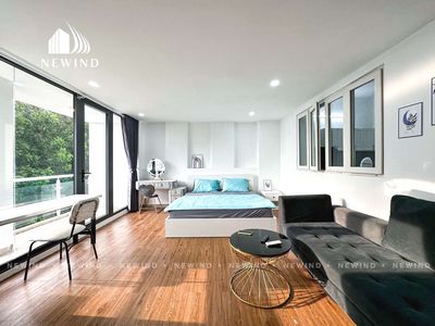 Opens the flat full of furniture near the Him Lam-Jeanne Mart near the University of Rmit-D