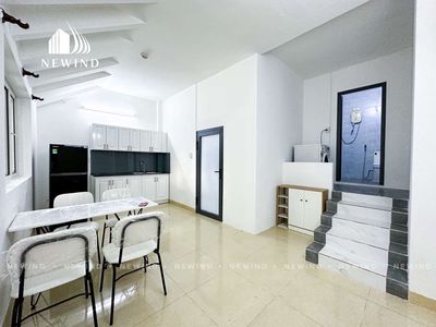 Opens the flat full of furniture near the Him Lam-Jeanne Mart near the University of Rmit-D