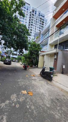 Riverside 23 Hiệp Bình Chánh 4 stories, 5 bedrooms 4 toilets