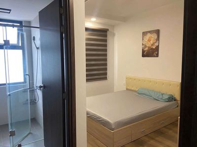 Um, renting apartments. The pegasite2. Three bedrooms. Two full toilets for 16 million.
