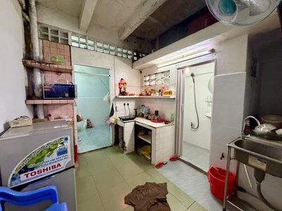 Chung cư Nguyễn thiện thuật, District 3 01 43 m2 (1 bedroom) 1 011 017, nice clean house