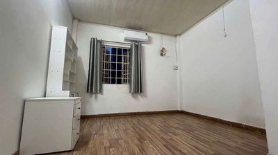 To rent Ni Sư Huỳnh Liên - Tân Bình - 4 bedrooms - 10 trieu