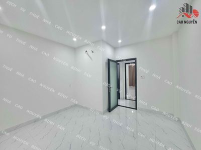 4 x13 1st floor 2 bedroom 2 toilets 18 B Street