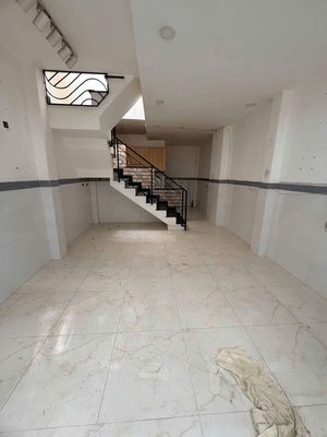 [ Home] Central Light 1020* 4 x8 meters 2 bedrooms