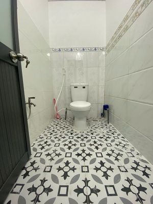 New room for rent now, next to college.