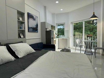 Rent the balcony studio 35 meters, just 6 million7 near the fit, ufrene, vien disease.