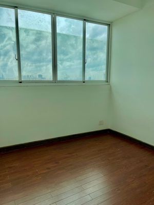 Rent apartment three bedrooms, two C/c Belleza toilets, 7th county near pmh for 11 million. Take the house now