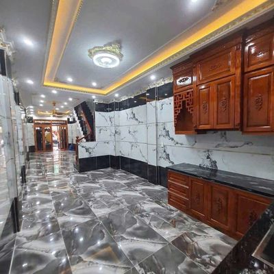 Lạc Long Quân front house