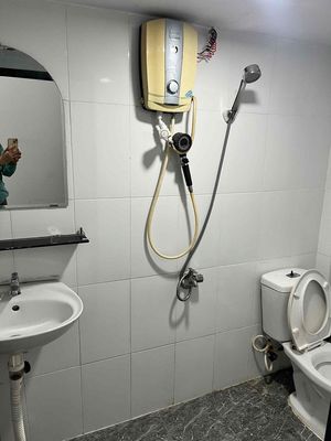 For renting the building right into the University of Business - area 4 x 20 meters level 4-0-0-0-0-0-0-0-0-0-3-3-two bedrooms.