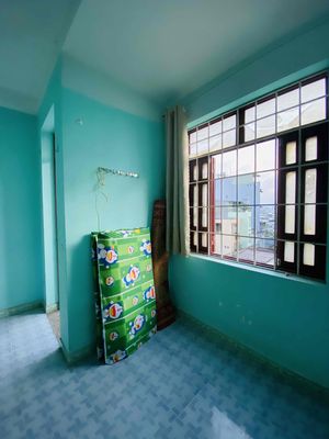 The 10th county motel is 10 from 10-12 meters, clear quiet, near the supermarket.