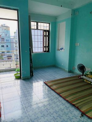 The 10th county motel is 10 from 10-12 meters, clear quiet, near the supermarket.