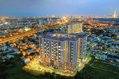 Rent officetel Lavita Charm - corner, good price, near Metro.