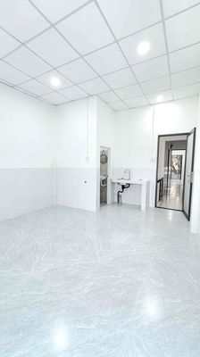 Cool room, air conditioning.